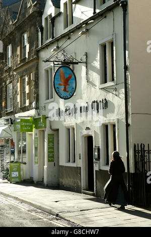 Oxford-Pubs, der Adler und Kind auf St. Giles war der Treffpunkt der J R R Tolkien und C S Lewis und anderen Mitgliedern der Ahnungen Stockfoto