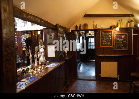 Oxford-Pubs, der Adler und Kind auf St. Giles war der Treffpunkt der J R R Tolkien und C S Lewis und anderen Mitgliedern der Ahnungen Stockfoto