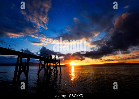 Sonnenuntergang am Holywood über Nordirland Belfast Lough Stockfoto