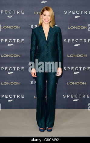 Lea Seydoux nimmt an der Spectre Fotozelle Teil, die im Corinthia Hotel Ballroom, Whitehall PL, London, stattfindet. DRÜCKEN SIE VERBANDSFOTO. Siehe PA Story SHOWBIZ Bond. Bilddatum: Donnerstag, 22. Oktober 2015. Das Foto sollte lauten: Ian West/PA Wire Stockfoto