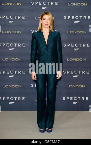 Lea Seydoux nimmt an der Spectre Fotozelle Teil, die im Corinthia Hotel Ballroom, Whitehall PL, London, stattfindet. DRÜCKEN SIE VERBANDSFOTO. Siehe PA Story SHOWBIZ Bond. Bilddatum: Donnerstag, 22. Oktober 2015. Das Foto sollte lauten: Ian West/PA Wire Stockfoto