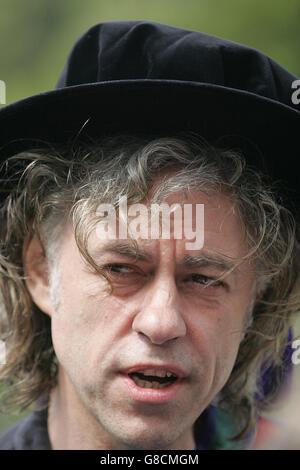 Der in Dublin geborene Musiker und humanitäre Helfer Bob Geldof am University College Dublin feierte sein 150-jähriges Bestehen, bei dem er einen Ehrendoktortitel erhielt. Stockfoto