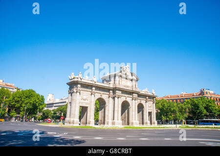 Alcalá-Tor. Independencia Platz, Madrid, Spanien. Stockfoto