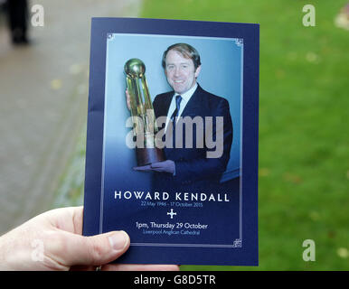 Ein Blick auf den Dienstbefehl für den Trauerdienst von Howard Kendall in der Anglikanischen Kathedrale von Liverpool. Stockfoto