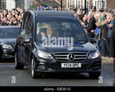 Fußball - Howard Kendall Beerdigung Stockfoto