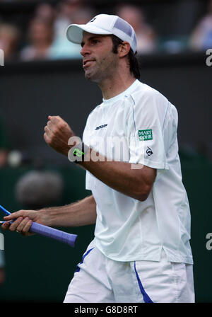 Tennis - Wimbledon Championships 2005 - Herren zweite Runde - Greg Rusedski V Joachim Johansson - All England Club Stockfoto