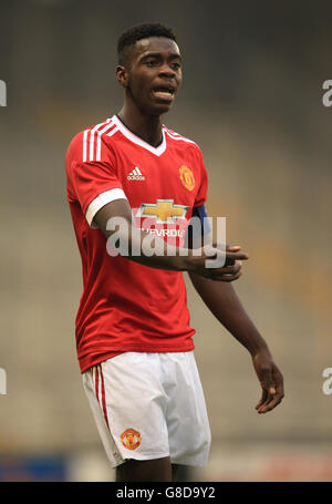 Fußball - UEFA Youth League - Gruppe A - Manchester United / CSKA Moskau - Leigh Sports Village. Axel Tuanzebes von Manchester United Stockfoto