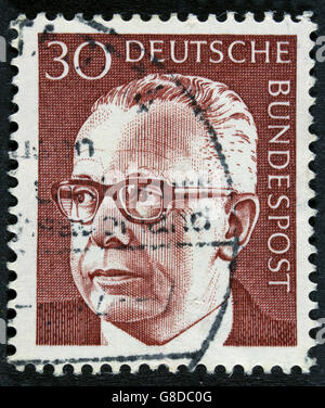 Deutschland - ca. 1971: Briefmarke gedruckt in DDR zeigt Präsident Gustav Heinemann Stockfoto