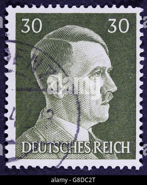 Deutschland - ca. 1941: ein Stempel im nationalsozialistischen Deutschland bedruckt zeigt Porträt von Adolf Hitler, Serie, ca. 1941 Stockfoto