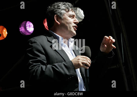 Sir Bob Geldof trifft Afrika Kinderchor - British Museum Stockfoto