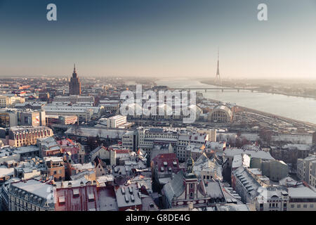 Lettlands Hauptstadt - Riga aus der Vogelperspektive Stockfoto