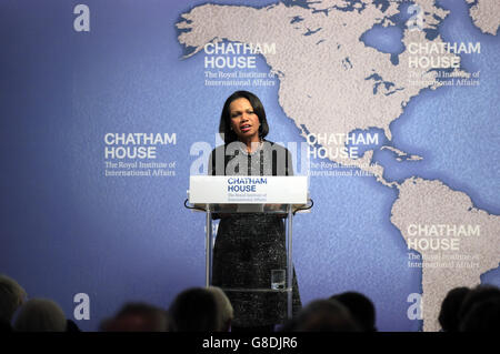 Die ehemalige US-Außenministerin Condoleezza Reis hält eine Rede über die transatlantischen Beziehungen im Chatham House, London. Stockfoto