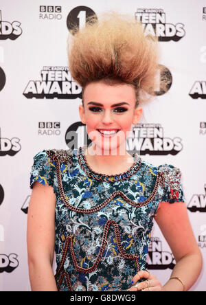 Tallia Storm kommt für die Teen Awards von BBC Radio 1, Wembley Arena, London. DRÜCKEN SIE VERBANDSFOTO. Bilddatum: Sonntag, 8. November 2015. Das Foto sollte lauten: Ian West/PA Wire Stockfoto