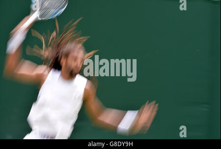 London, UK. 28. Juni 2016. AELTC Tennis Championships in Wimbledon London UK Dustin Brown GER 1. Runde entsprechen Credit: Leo Mason/Alamy Live News Stockfoto