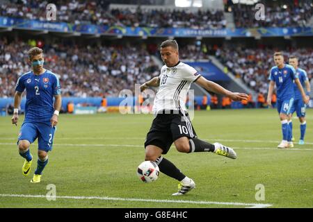 Lille Metropole, Frankreich. 26. Juni 2016. Lukas Podolski (GER) Fußball: UEFA EURO 2016 Runde von 16 match zwischen Deutschland 3-0 Slowakei bei Stade Pierre Mauroy in Lille Metropole, Frankreich. © Mutsu Kawamori/AFLO/Alamy Live-Nachrichten Stockfoto