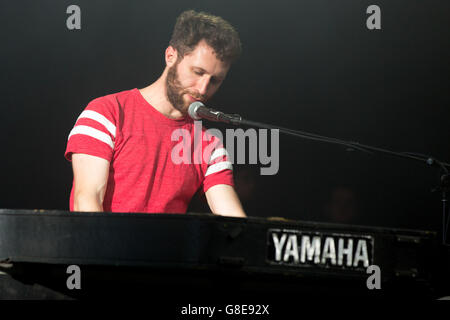 Manchester, Tennessee, USA. 9. Juni 2016. JACK STRATTON des Vulfpeck tritt im großen Bühne Park während Bonnaroo Music and Arts Festival in Manchester, Tennessee © Daniel DeSlover/ZUMA Draht/Alamy Live News Stockfoto