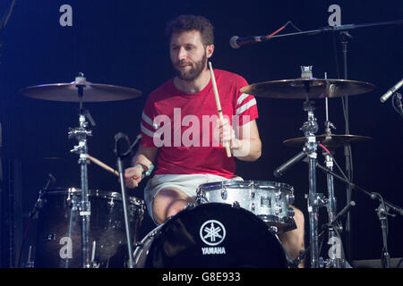 Manchester, Tennessee, USA. 9. Juni 2016. JACK STRATTON des Vulfpeck tritt im großen Bühne Park während Bonnaroo Music and Arts Festival in Manchester, Tennessee © Daniel DeSlover/ZUMA Draht/Alamy Live News Stockfoto