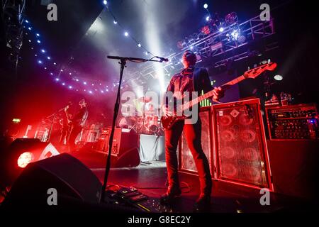 Die Stereophonics treten im Rahmen der Radio X Road Trip Tour durch Großbritannien auf der Bühne der O2 Academy in Bristol auf. Stockfoto