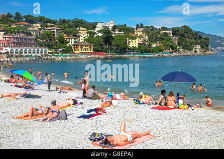 Frühsommer am Strand von Santa Margherita Ligure, Italien Stockfoto