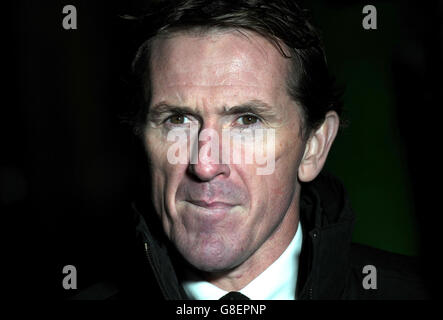 Anthony Peter (AP) McCoy spricht während des Fotoaufrufs mit den Medien, weil ER AP im Millbank Tower in London ist. DRÜCKEN SIE VERBANDSFOTO. Bilddatum: Montag, 23. November 2015. Stockfoto