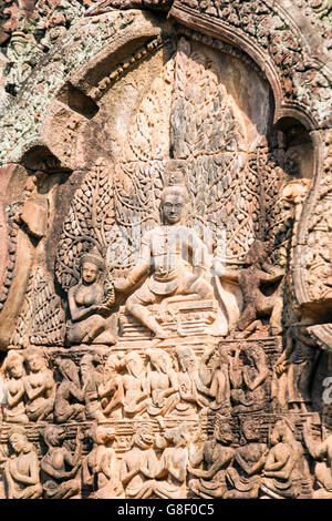 Schnitzereien und Banteay Srey Tempel in Angkor in Kambodscha Stockfoto