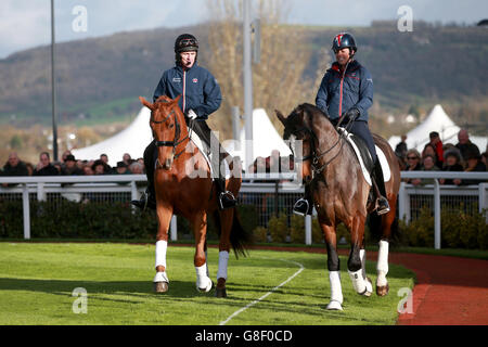 Cheltenham Rennen - Open - Tag eins Stockfoto