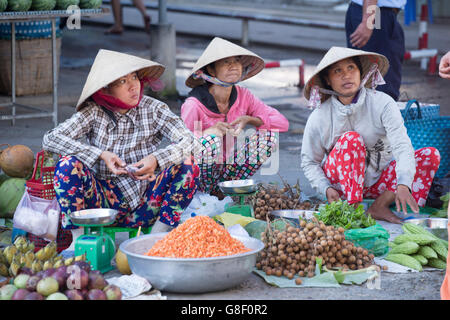 Straßenmarkt in Vietnam Stockfoto