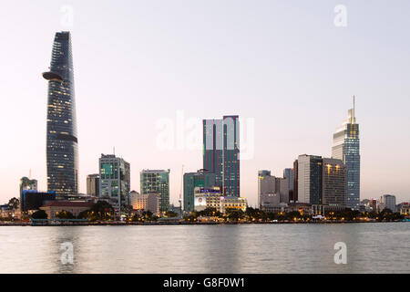 Ho-Chi-Minh-Stadt und den Fluss Saigon Stockfoto