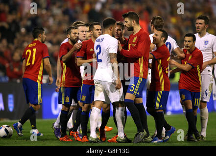 Spanien - England - Internationale Freundschaft - Rico Perez Stadium. Die Stimmung zwischen den beiden Seiten während eines internationalen Freundschaftstreits im Rico Perez Stadium, Alicante. Stockfoto