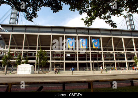 Fußball - FIFA-Konföderationen-Pokal 2005 - Gruppe A - Argentinien gegen Tunesien - WM-Stadion. Das Wm-Stadion, Köln Stockfoto