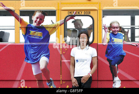 Norwich Union World Commonwealth Trials Fotocall - Manchester Squash and Athletics Center. Dame Kelly Holmes. Stockfoto