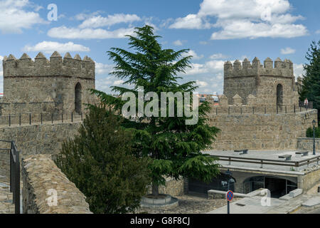 Mittelalterlichen Stadtmauer von Avila de Los Caballeros, Provinz Castilla y Leon, Spanien Stockfoto