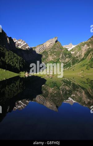 See unter Mt Santis. Sommer-Szene in den Schweizer Alpen. Stockfoto
