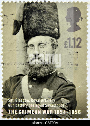 Vereinigtes Königreich - ca. 2004: eine Briefmarke gedruckt in Großbritannien zeigt ein Porträt von Sergeant Glasgow das Verbrechen teilgenommen Stockfoto