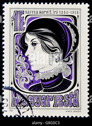 Ungarn - CIRCA 1980: Eine Briefmarke gedruckt in Ungarn zeigt Porträt Margit Kaffka, Schriftsteller, ca. 1980 Stockfoto