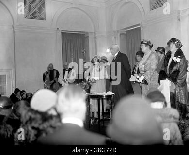 250.000 Girls' Club - Great Russell Street, London Stockfoto