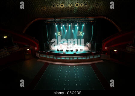 Eine leere Bühne vor der Radio X Road Trip Show im O2 Apollo in Manchester. DRÜCKEN SIE VERBANDSFOTO. Bilddatum: Mittwoch, 2. Dezember 2015. Bildnachweis sollte lauten: Martin Rickett/PA Wire Stockfoto