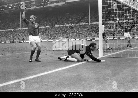 England / West Deutschland - 1966 WM-Finale - Wembley-Stadion Stockfotografie - Alamy