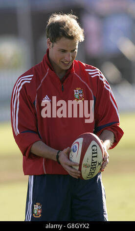 Prinz William während einer Trainingseinheit mit den britischen und irischen Löwen, auf dem Basin Reserve Ground in Wellington. Stockfoto