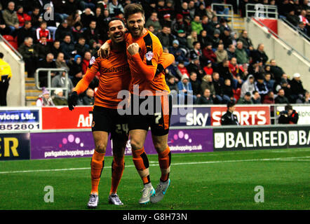 Wolverhampton Wanderers Torschütze James Henry, rechts und Jordan Graham von Wolverhampton Wanderers feiert das Eröffnungtor Stockfoto