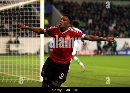 VfL Wolfsburg / Manchester United - UEFA Champions League - Gruppe B - Volkswagen Arena. Anthony Martial von Manchester United feiert das erste Tor seines Spielers Stockfoto