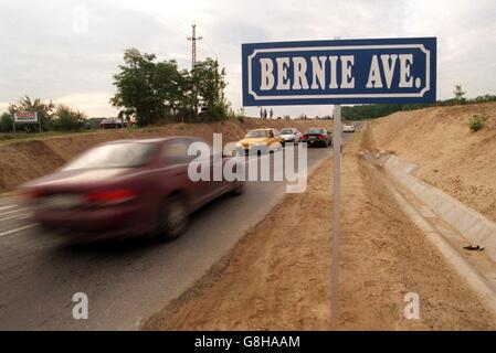 Bernie Avenue benannt nach dem Formel-1-Chef Bernie Ecclestone Auf dem Hungaroring Circuit Stockfoto