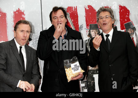 Tim Roth, Quentin Tarantino und Kurt Russell bei der Premiere von The Hateful Eight am Odeon Leicester Square, London. DRÜCKEN SIE VERBANDSFOTO. Bilddatum: Donnerstag, 10. Dezember 2015. Siehe PA Story SHOWBIZ Tarantino. Das Foto sollte lauten: Yui Mok/PA Wire Stockfoto