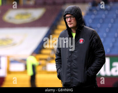 Burnley gegen Charlton Athletic – Sky Bet Championship – Turf Moor. Charlton Athletic Manager Karel Fraeye Stockfoto