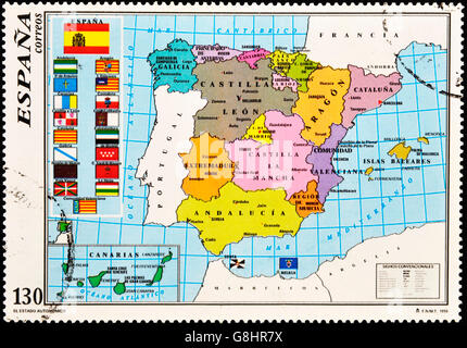 Spanien - CIRCA 1996: Eine Briefmarke gedruckt in Spanien zeigt die Landkarte von Spanien mit den autonomen Gemeinschaften, ca. 1996 Stockfoto