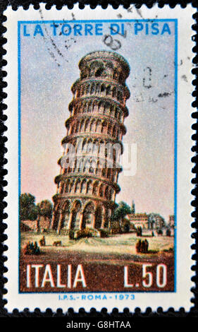 Italien - CIRCA 1973: eine Briefmarke gedruckt in Italien zeigt Bild des Turms von Pisa, Italien, ca. 1973 Stockfoto