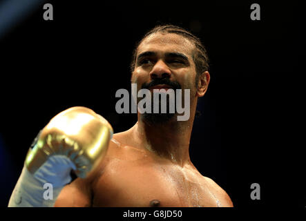 David Haye reagiert, nachdem er Mark De Mori in ihrem schweren Kampf in der O2 Arena, London, geschlagen hat. Stockfoto