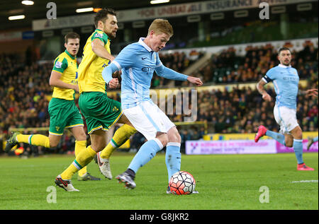 Kevin De Bruyne von Manchester City erzielt während des Emirates FA Cup, dem dritten Spiel in der Carrow Road, Norwich, den dritten Treffer seiner Seite. Stockfoto