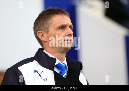 Colchester United / Charlton Athletic - Emirates FA Cup - Dritte Runde - Colchester Community Stadium. Kevin Keen, Manager von Colchester United Stockfoto