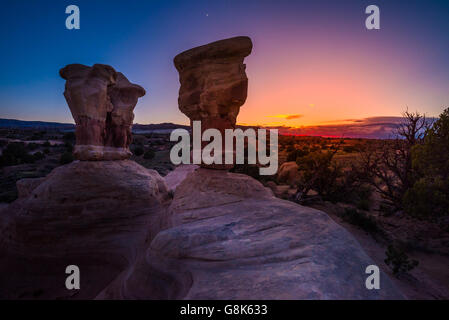 Des Teufels Garten Hoodoos nach Sonnenuntergang, Grand Staircase Escalante National Monument, Utah Stockfoto